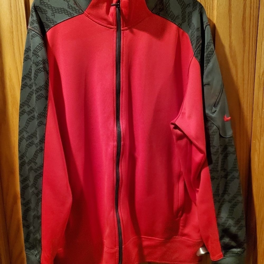 Nike Red DriFit Running Jacket - Picture 1 of 5